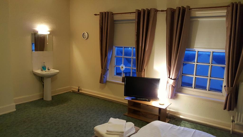 Station Hotel Hucknall Kültér fotó