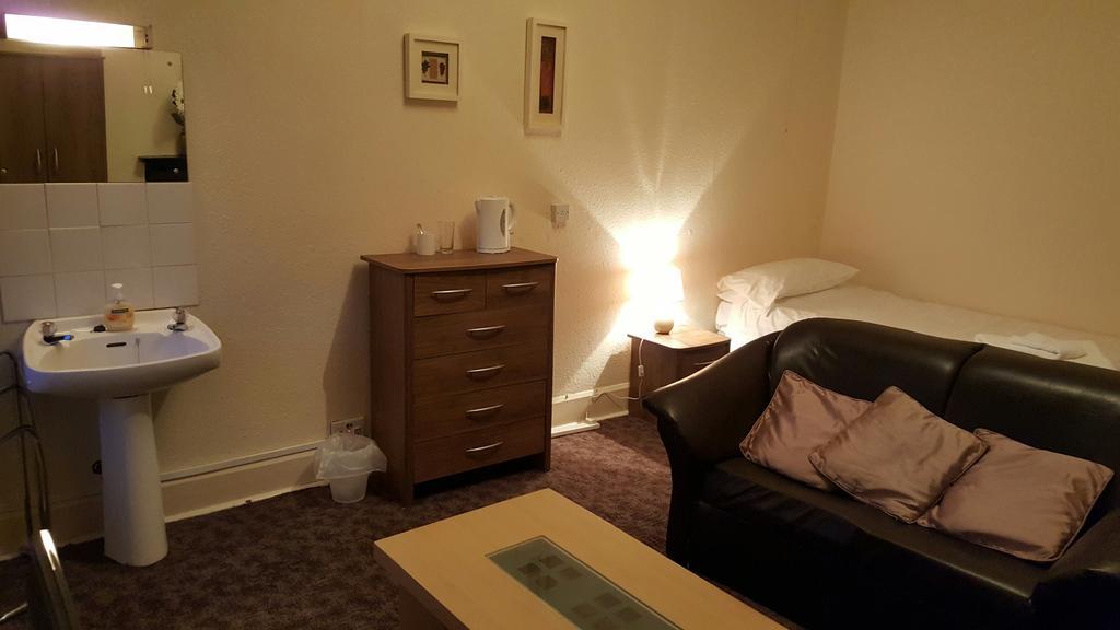 Station Hotel Hucknall Kültér fotó