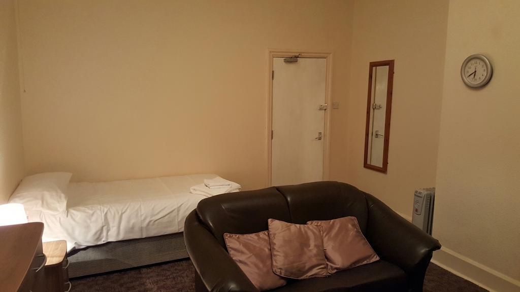 Station Hotel Hucknall Kültér fotó