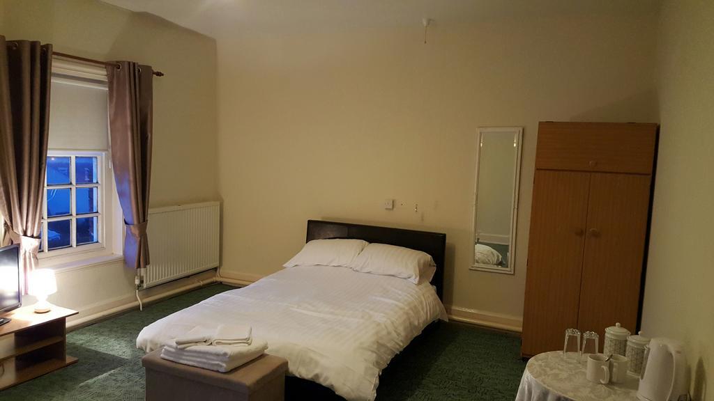 Station Hotel Hucknall Kültér fotó