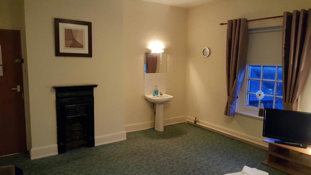Station Hotel Hucknall Kültér fotó