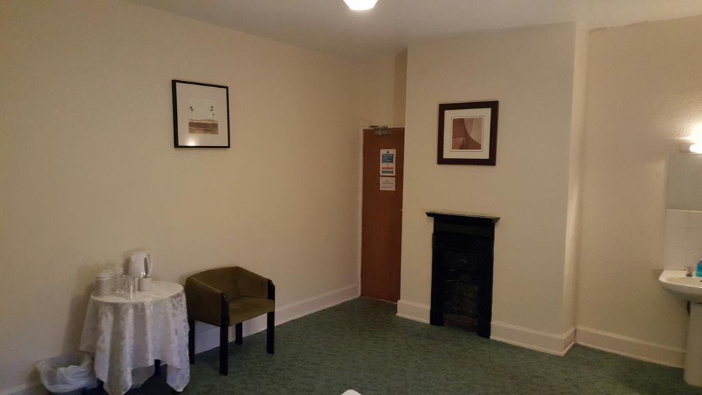 Station Hotel Hucknall Kültér fotó