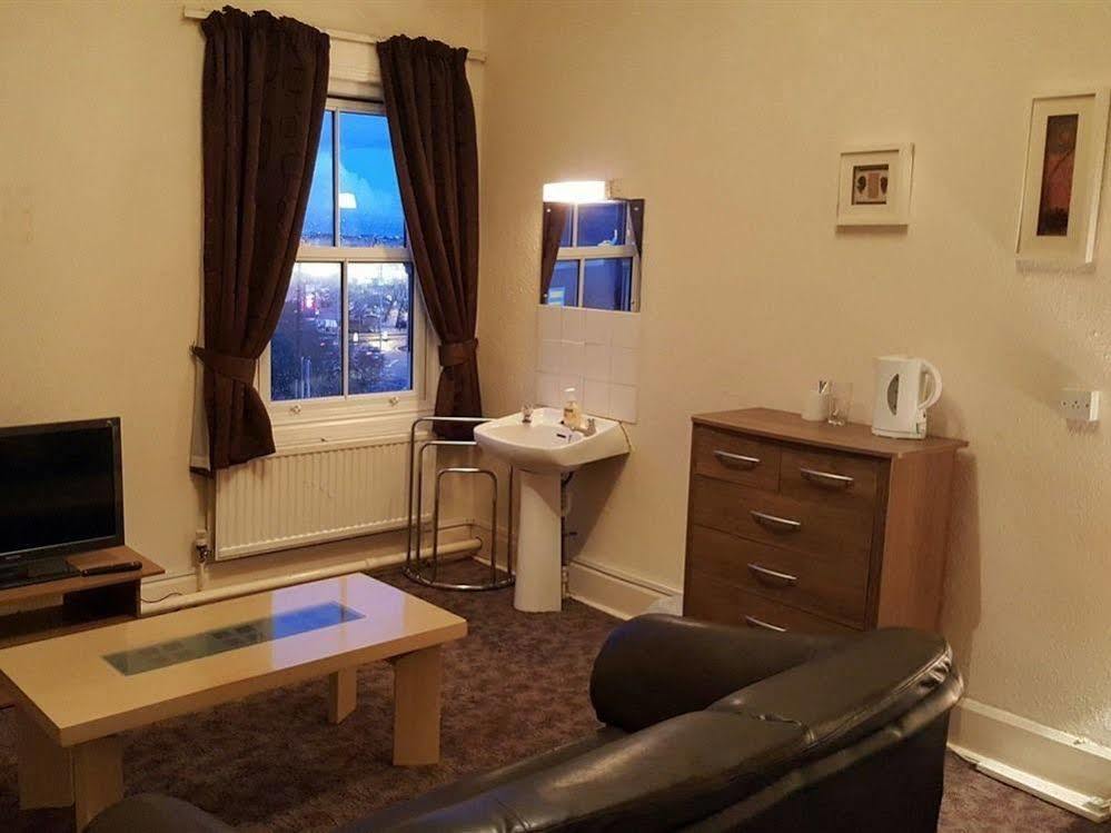 Station Hotel Hucknall Kültér fotó